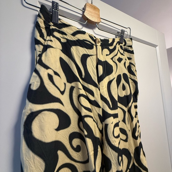 Find Me Now Black& yellow swirl patterned pants/trousers sz S Festival Y2K - Picture 2 of 6